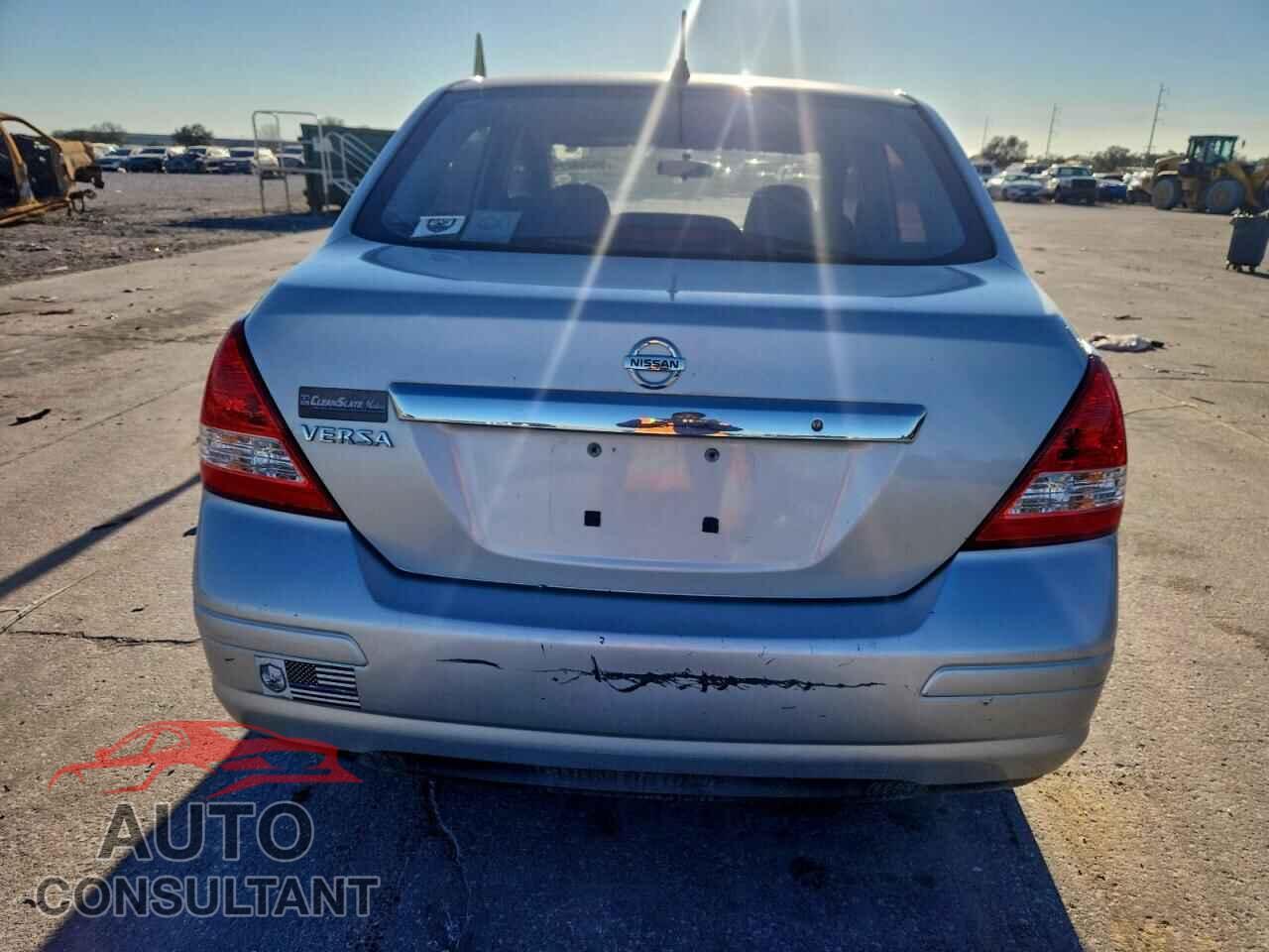 NISSAN VERSA 2011 - 3N1BC1AP3BL481713