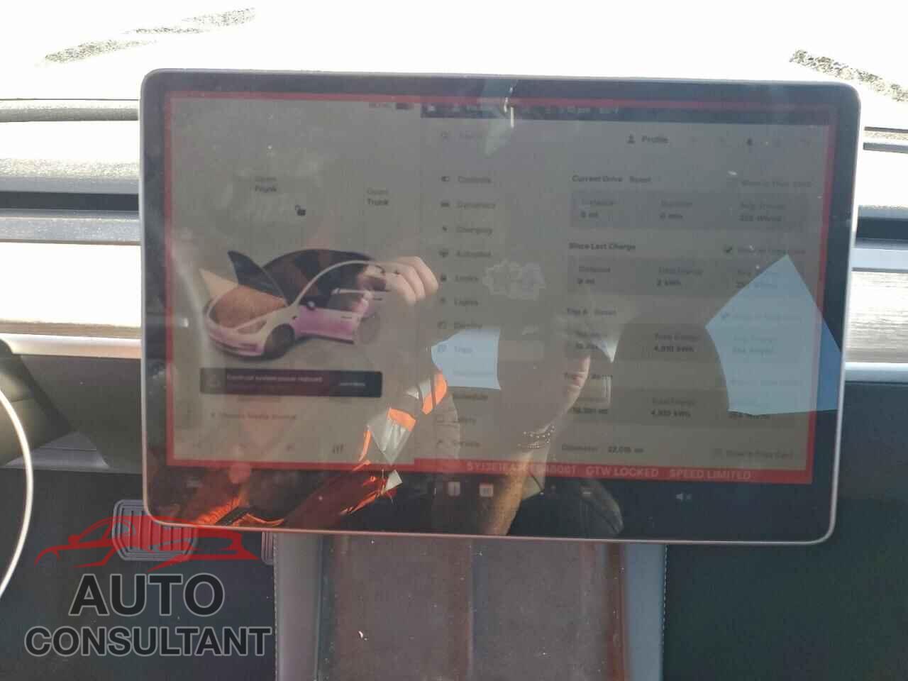 TESLA MODEL 3 2023 - 5YJ3E1EA7PF648081