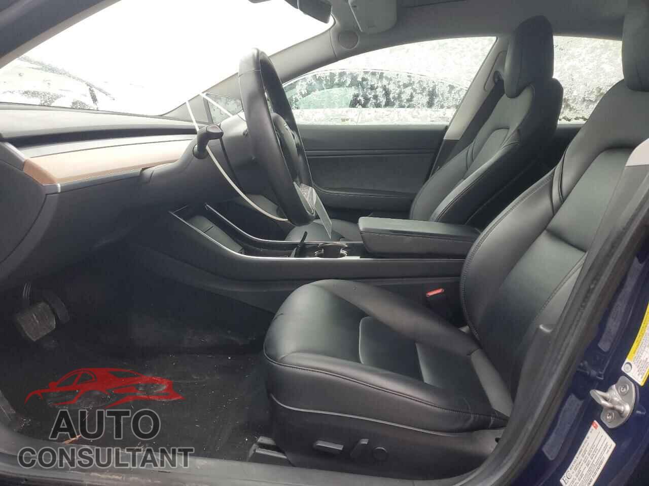 TESLA MODEL 3 2018 - 5YJ3E1EA2JF030111