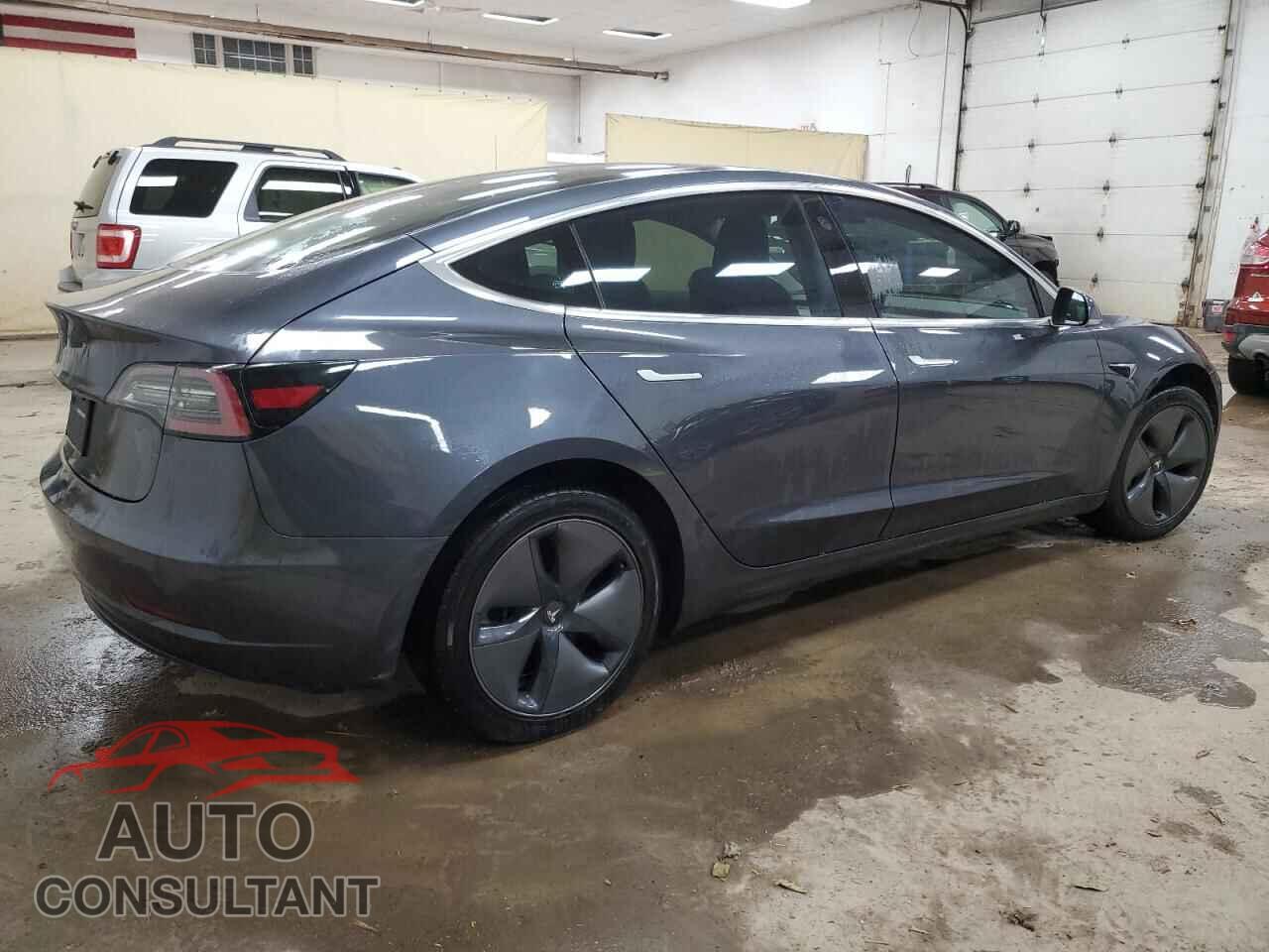 TESLA MODEL 3 2019 - 5YJ3E1EA9KF411147