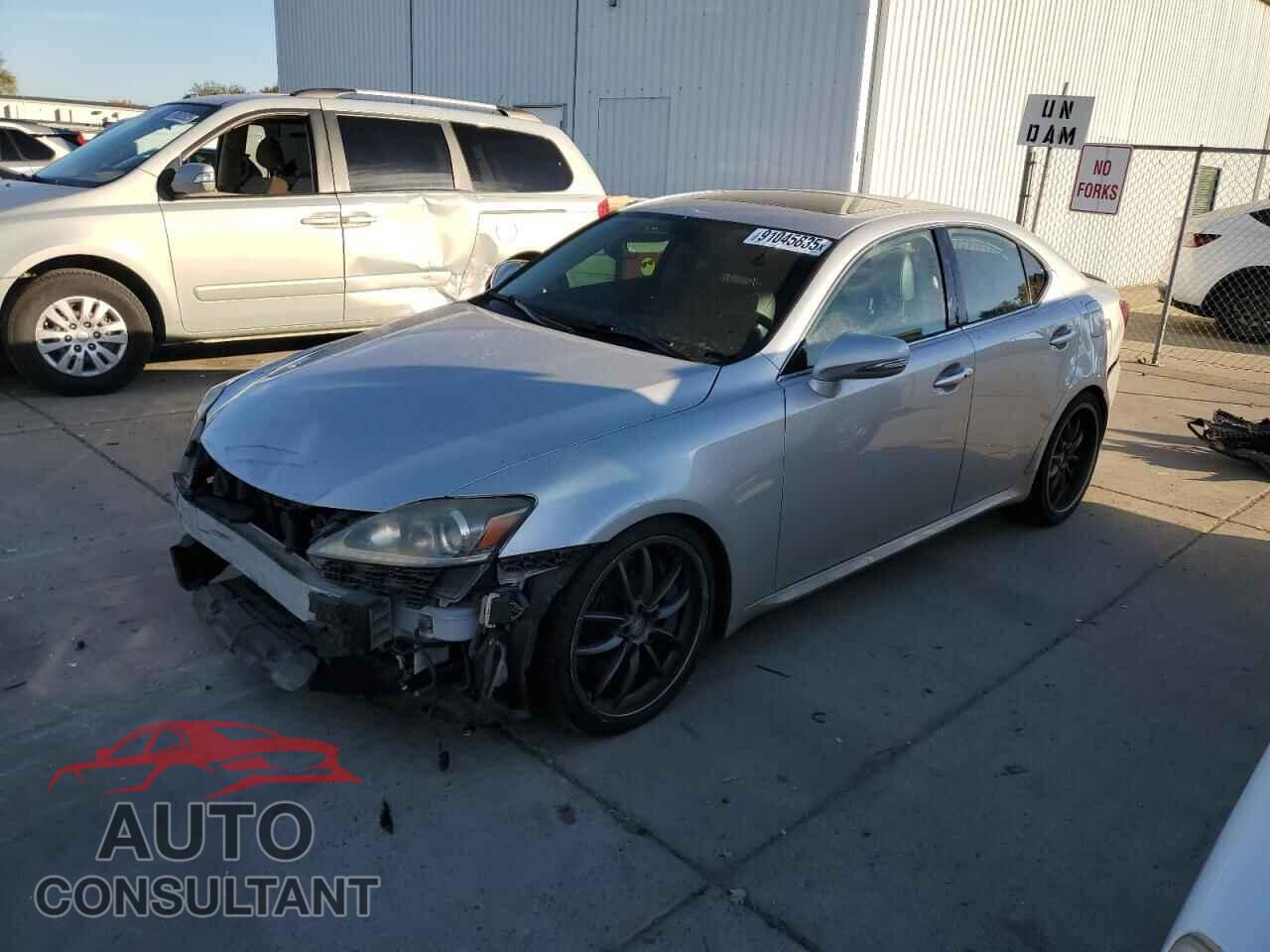 LEXUS IS 2012 - JTHBE5C24C5030418