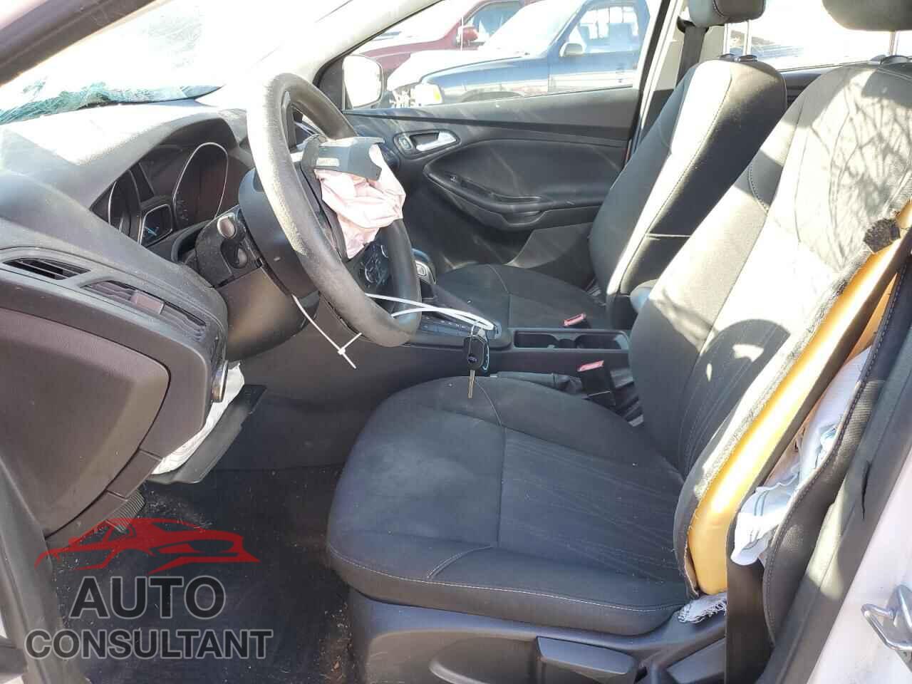 FORD FOCUS 2017 - 1FADP3FE0HL275398
