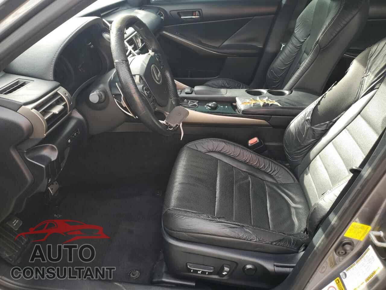 LEXUS IS 2014 - JTHBF1D20E5015938