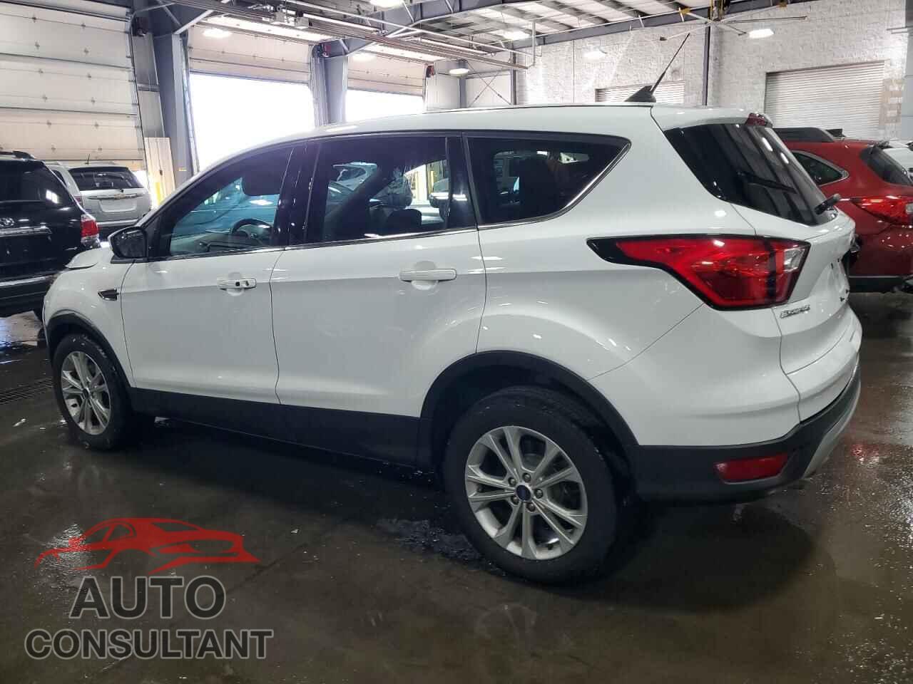 FORD ESCAPE 2019 - 1FMCU9GD5KUC07912