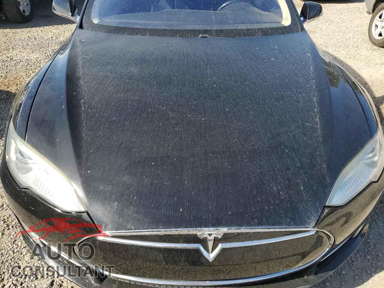 TESLA MODEL S 2013 - 5YJSA1DP5DFP13194