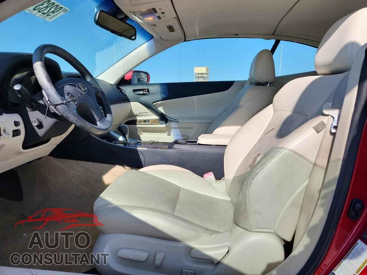 LEXUS IS 2010 - JTHFF2C28A2511929