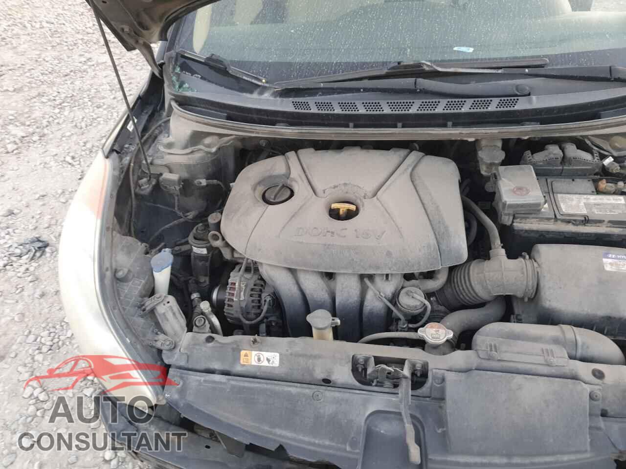 HYUNDAI ELANTRA 2012 - KMHDH4AE7CU285848