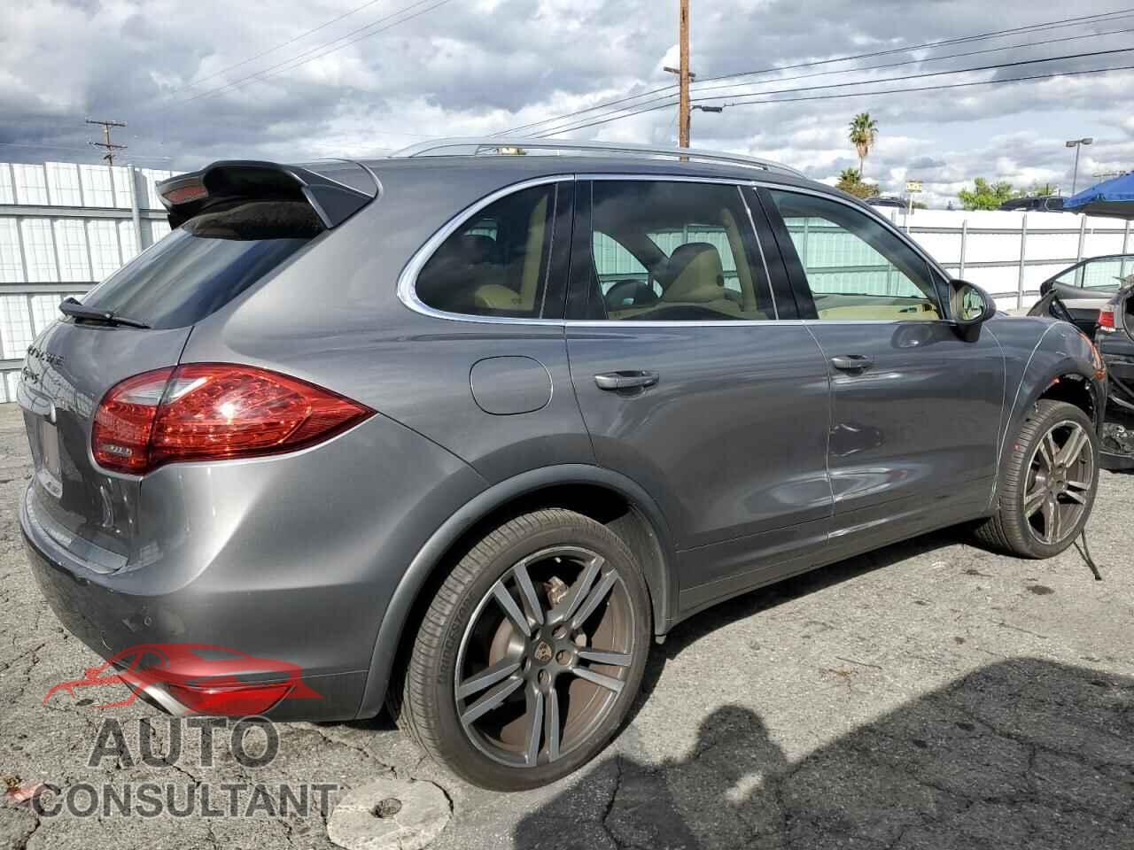 PORSCHE CAYENNE 2012 - WP1AB2A25CLA43440