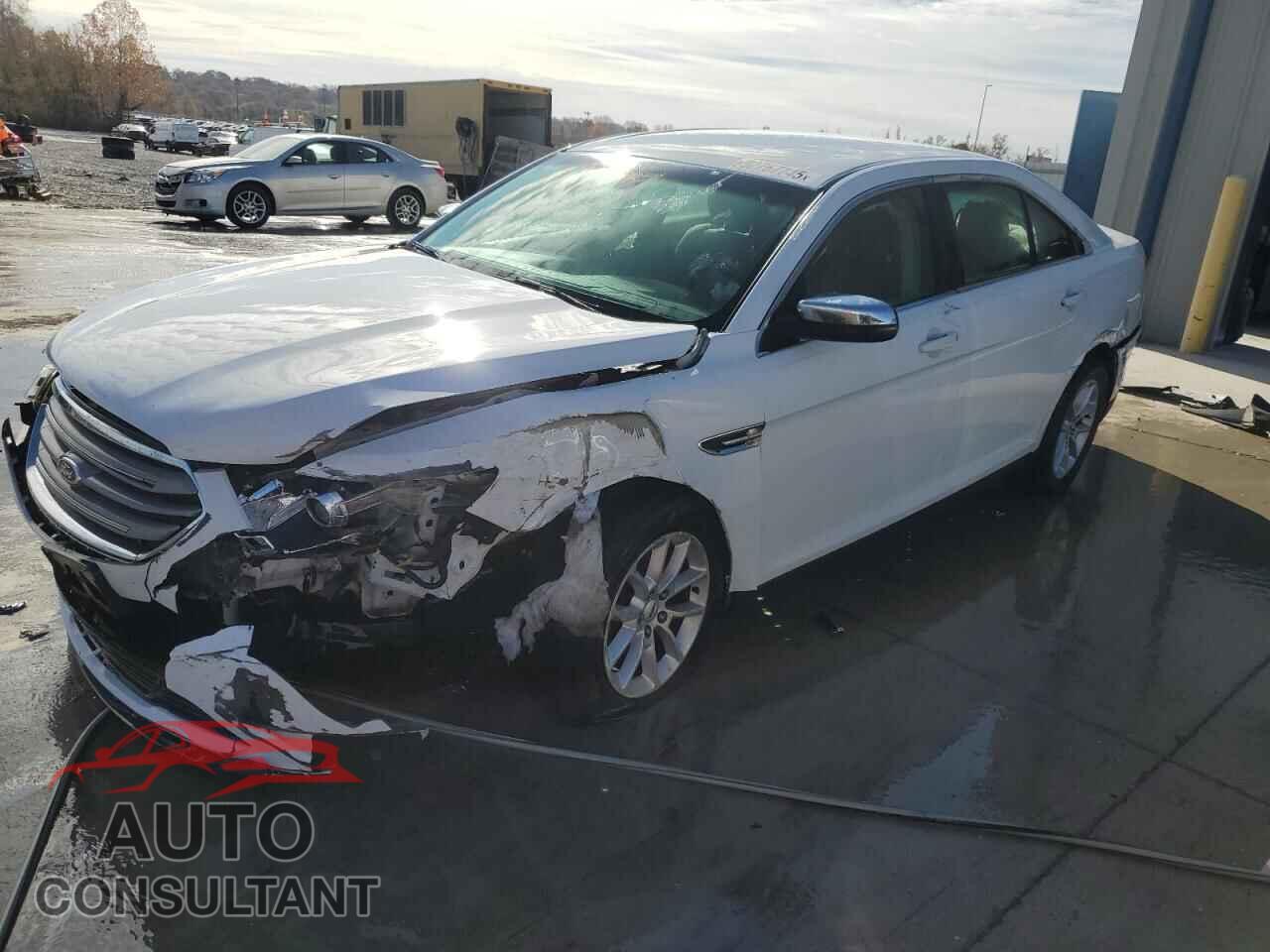 FORD TAURUS 2014 - 1FAHP2D82EG182184