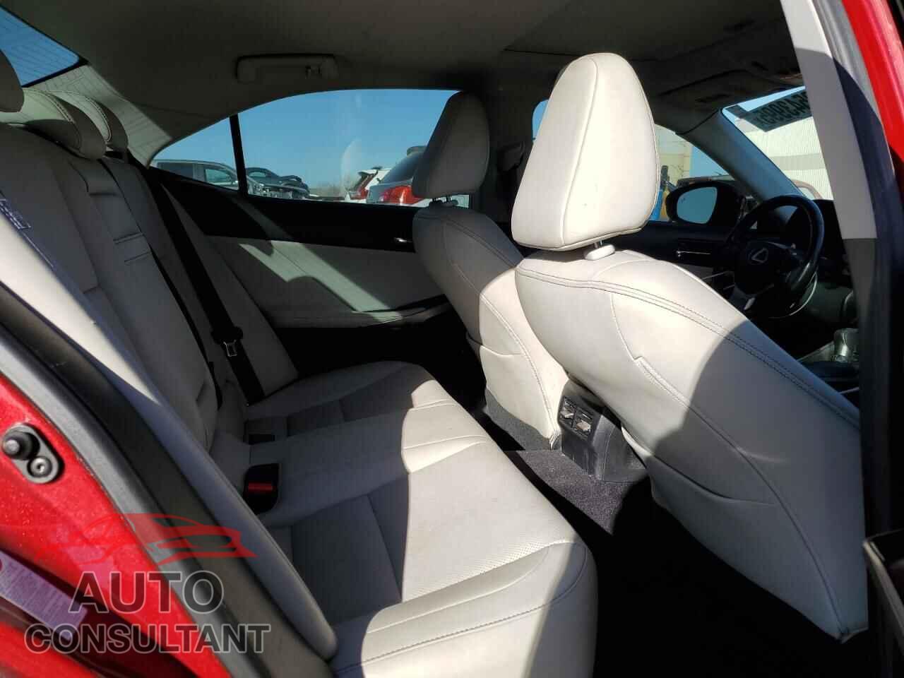 LEXUS IS 2014 - JTHCF1D23E5008874