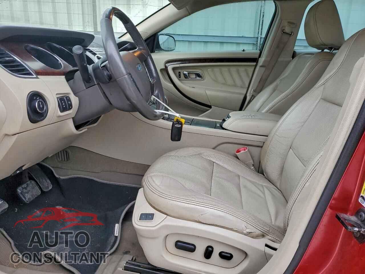 FORD TAURUS 2010 - 1FAHP2FW2AG131127