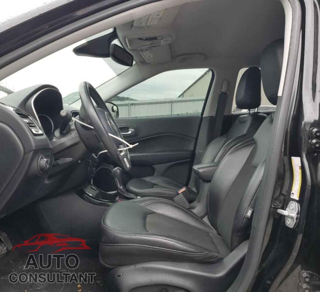 JEEP COMPASS 2019 - 3C4NJCBB3KT658775