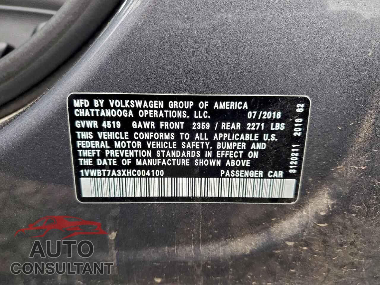 VOLKSWAGEN PASSAT 2017 - 1VWBT7A3XHC004100