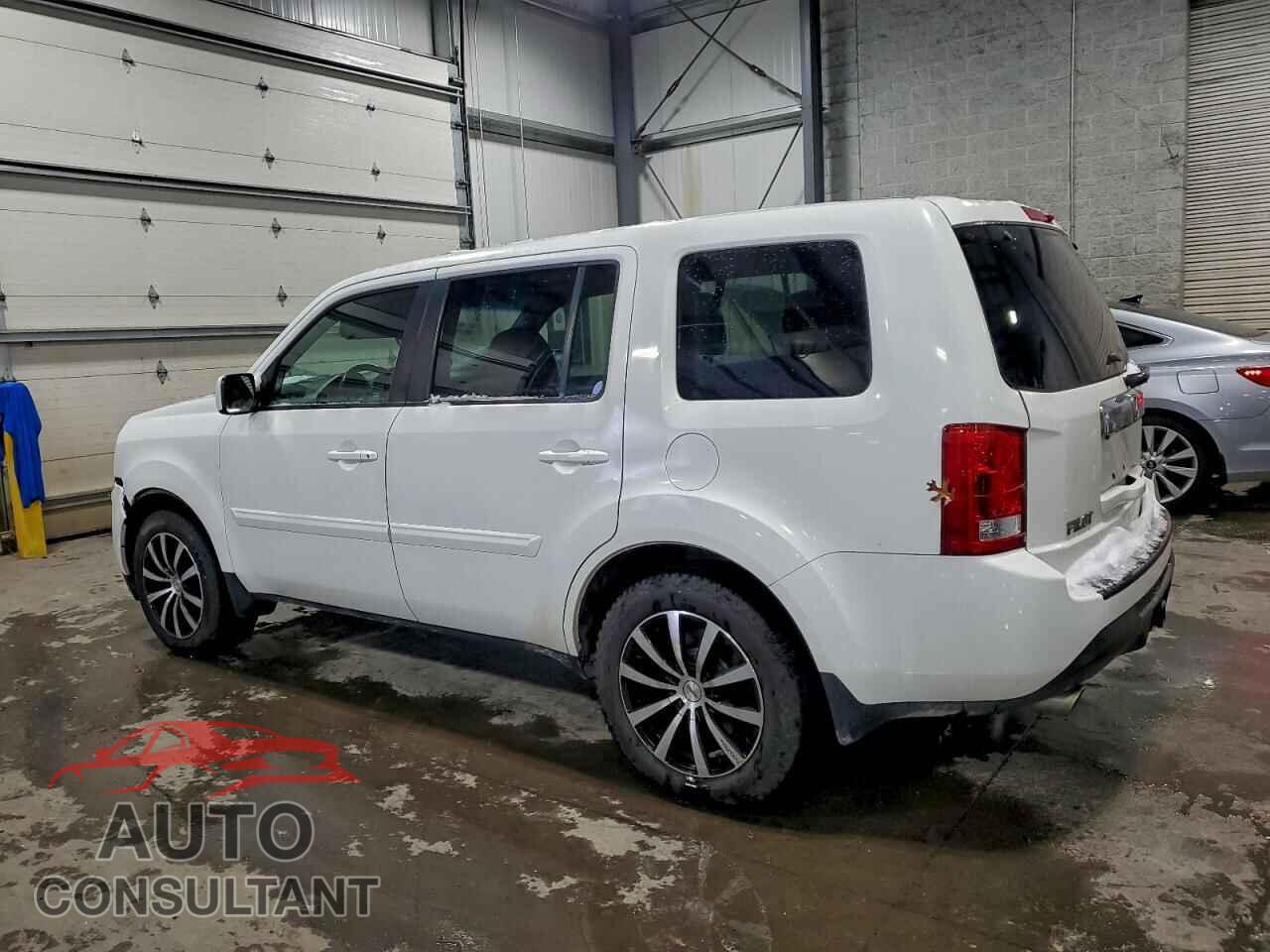 HONDA PILOT 2013 - 5FNYF4H59DB033305