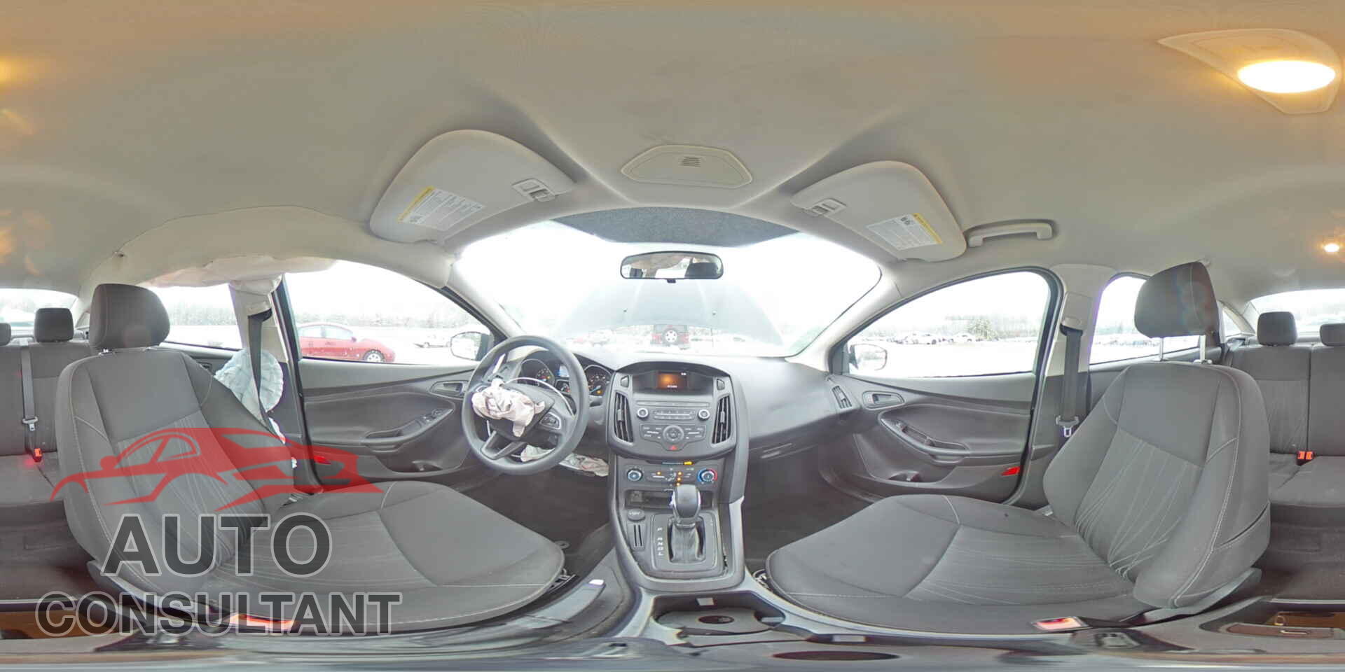 FORD FOCUS 2018 - 1FADP3E22JL209092
