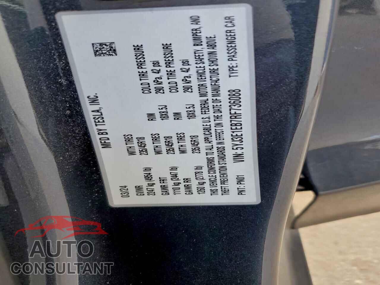 TESLA MODEL 3 2024 - 5YJ3E1EB7RF736088