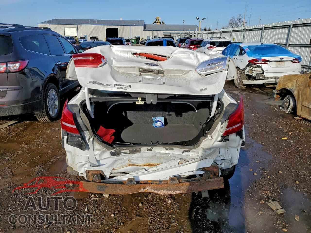 FORD FOCUS 2017 - 1FADP3F26HL237793