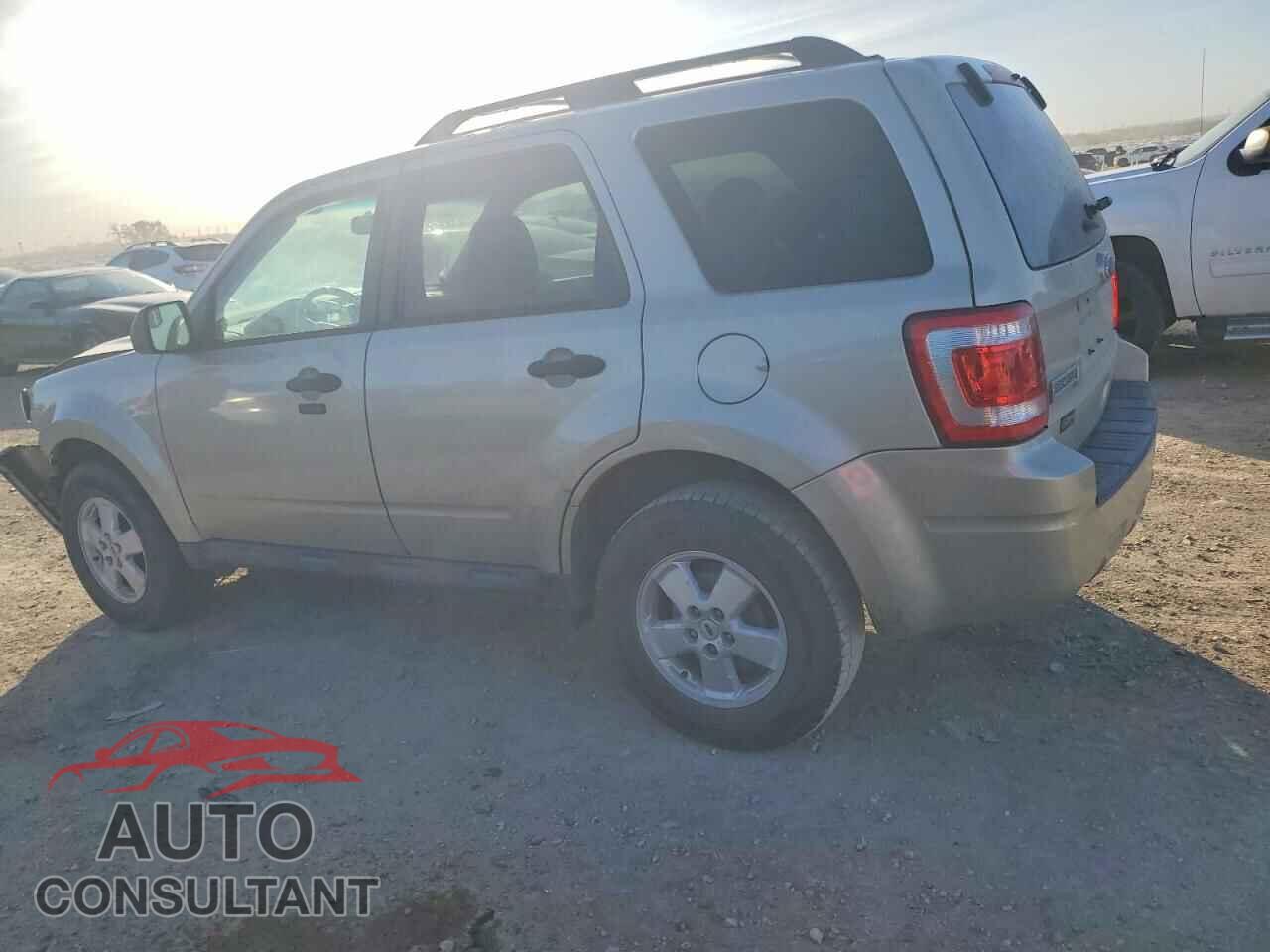 FORD ESCAPE 2011 - 1FMCU0D79BKC59761