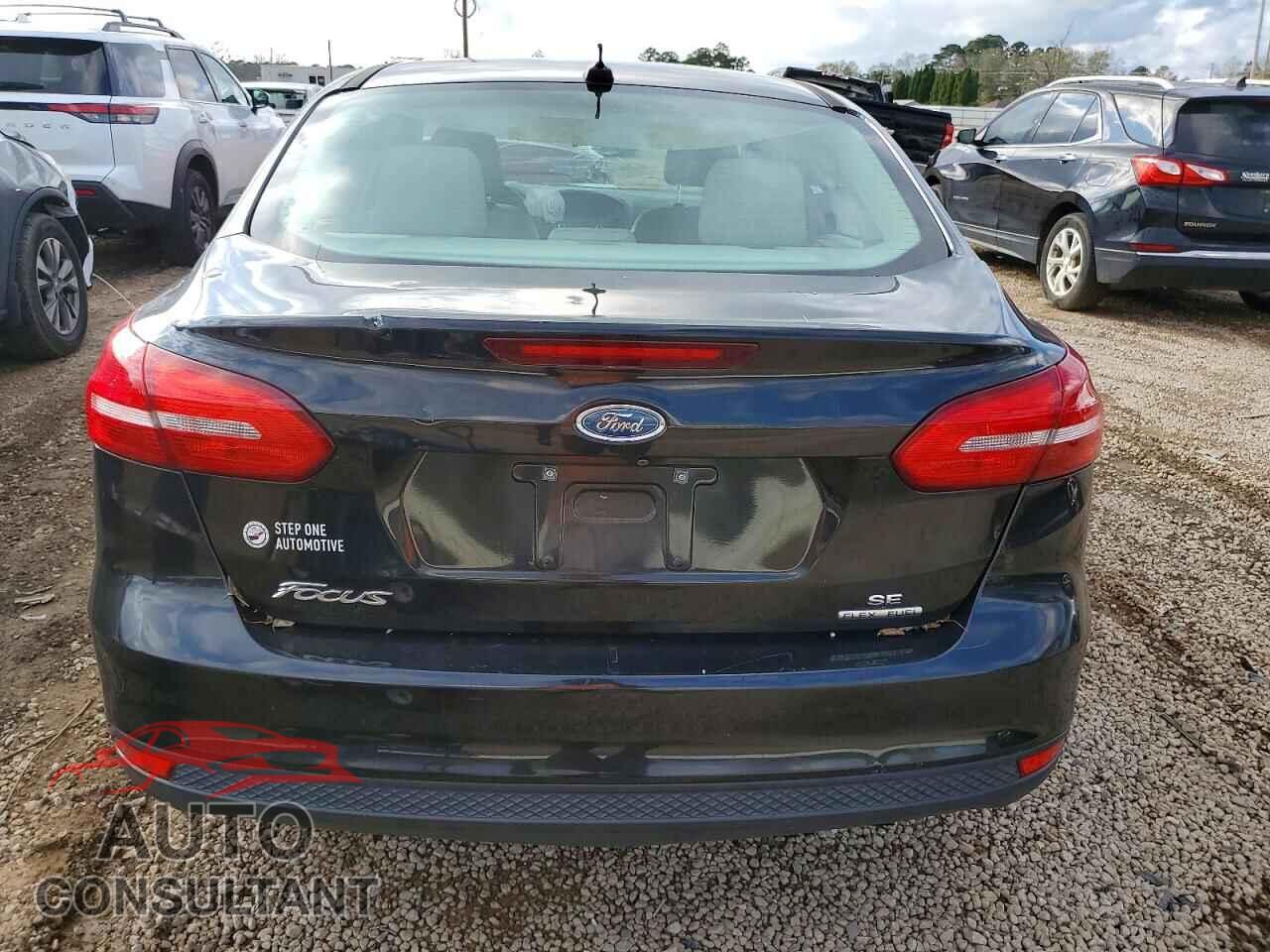FORD FOCUS 2015 - 1FADP3F20FL298022