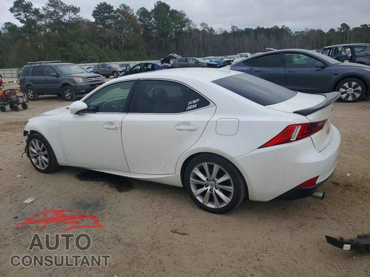 LEXUS IS 2015 - JTHBF1D24F5054257