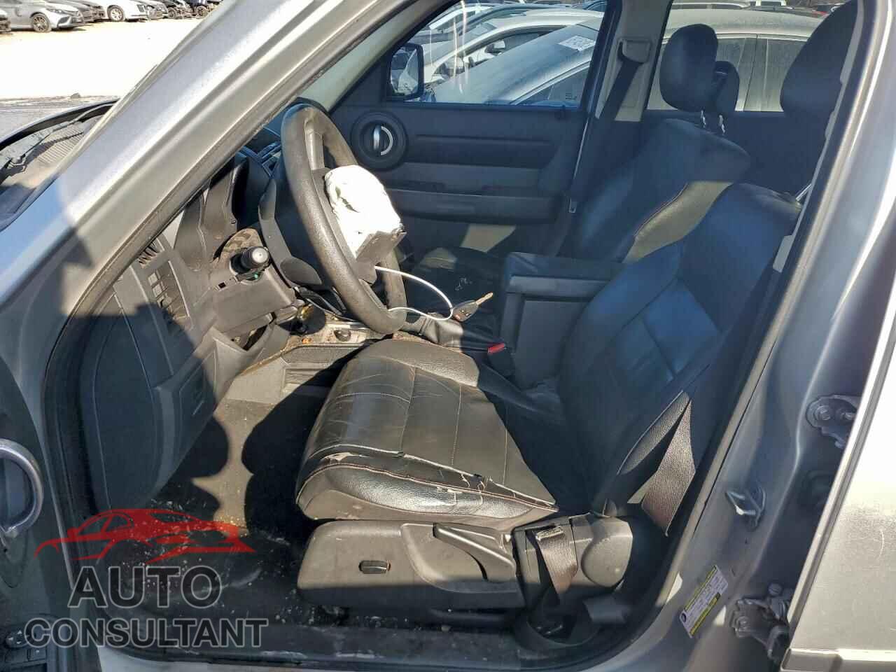 DODGE NITRO 2011 - 1D4PU4GX2BW607341
