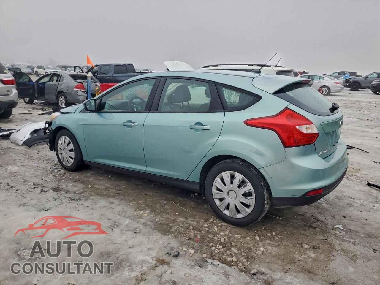 FORD FOCUS 2012 - 1FAHP3K2XCL265077