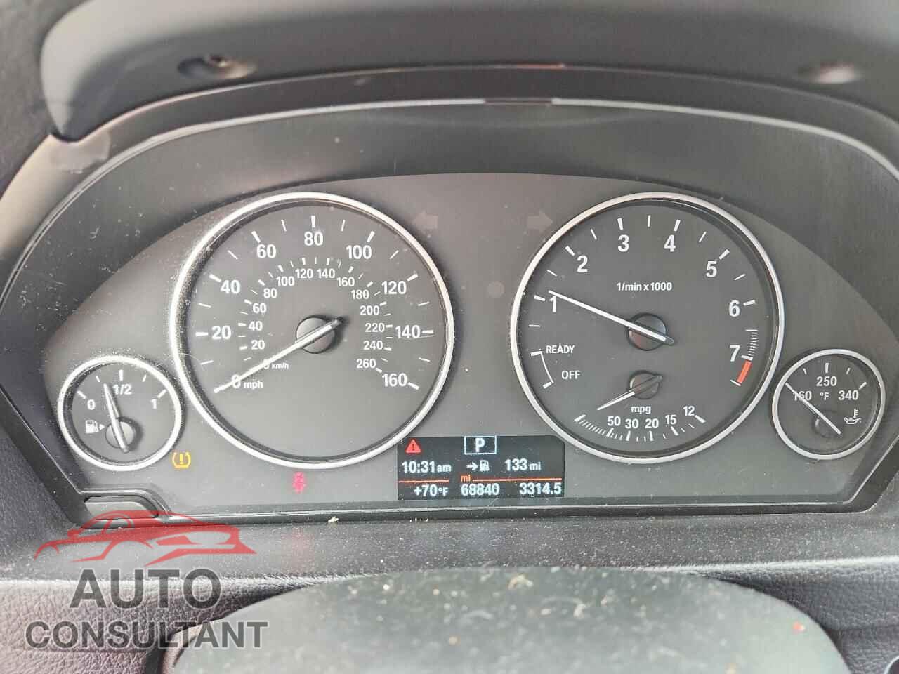 BMW 3 SERIES 2016 - WBA8E1G50GNU12098