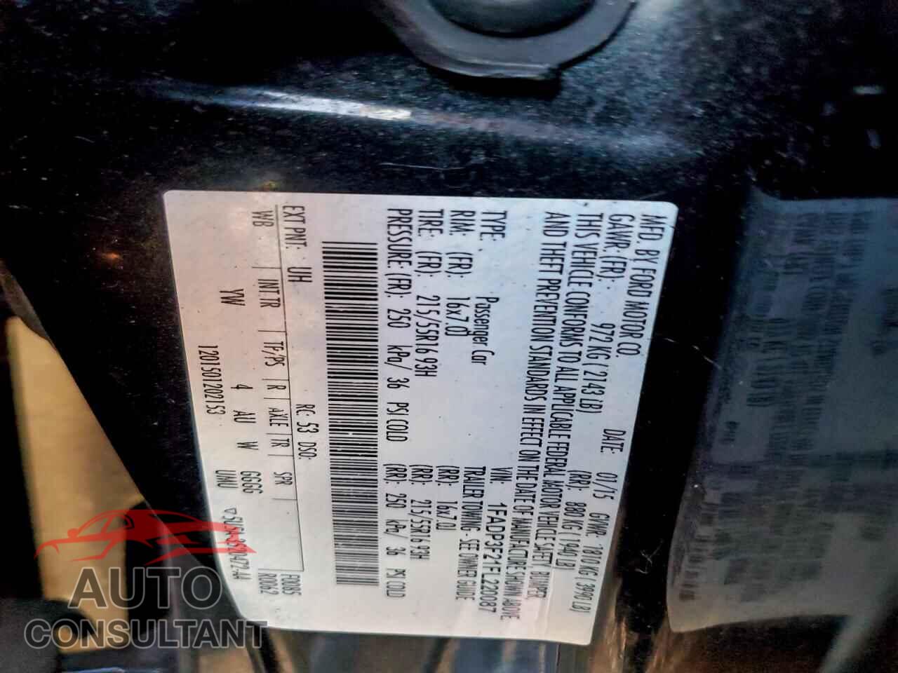 FORD FOCUS 2015 - 1FADP3F21FL220087