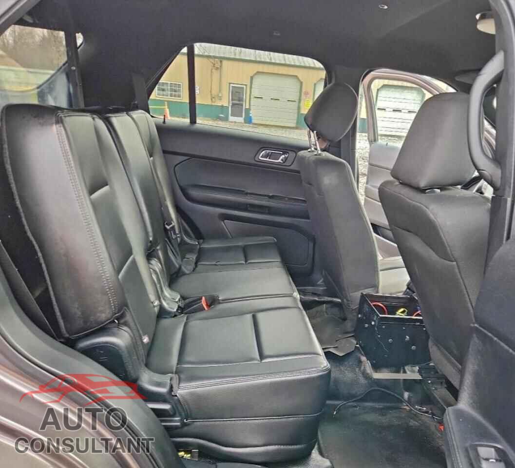 FORD EXPLORER 2018 - 1FM5K8AR6JGB92038