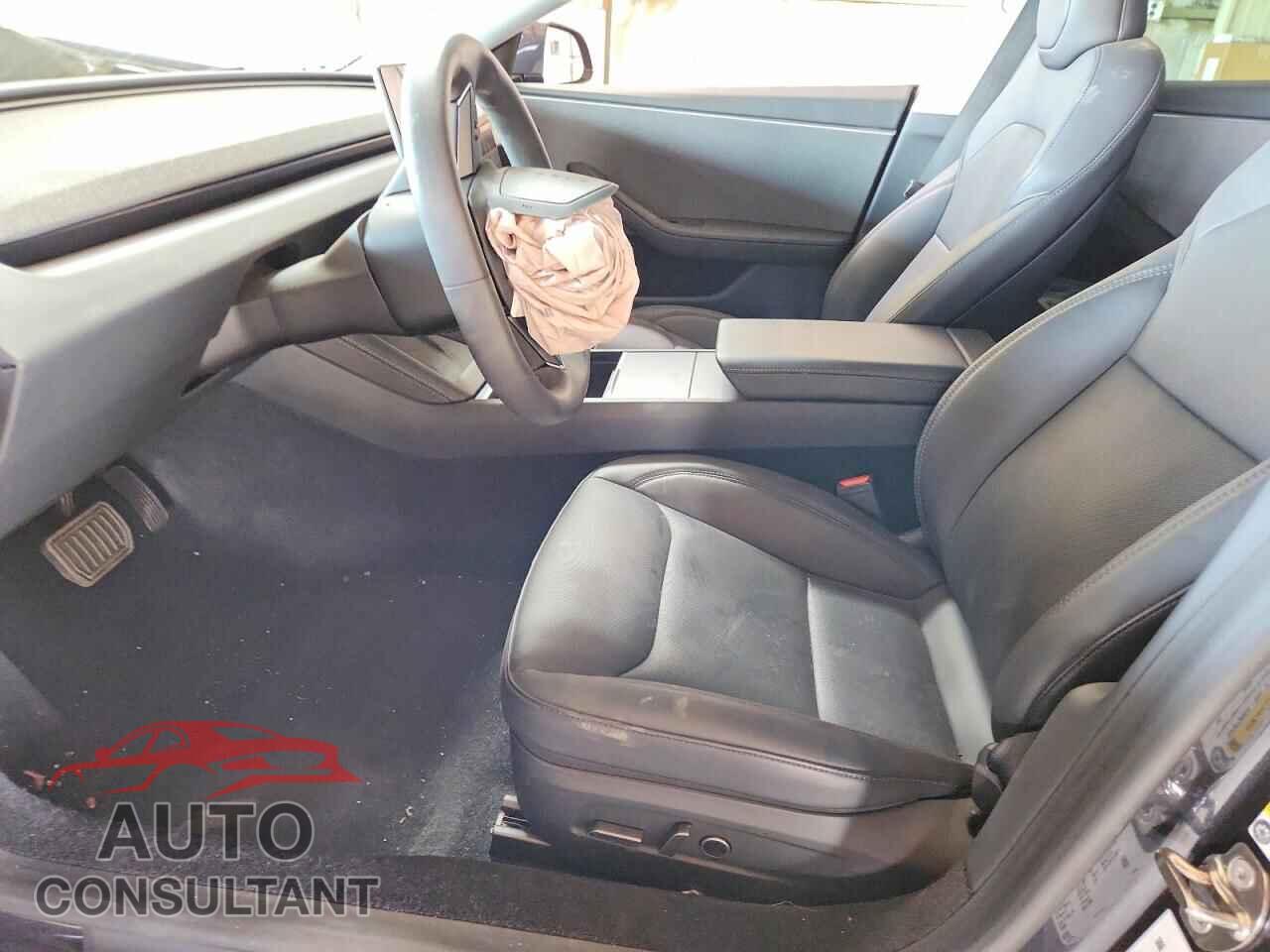 TESLA MODEL 3 2024 - 5YJ3E1EA6RF782924