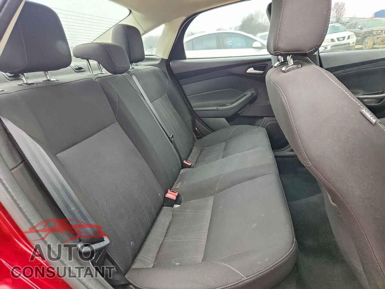 FORD FOCUS 2017 - 1FADP3H27HL336829