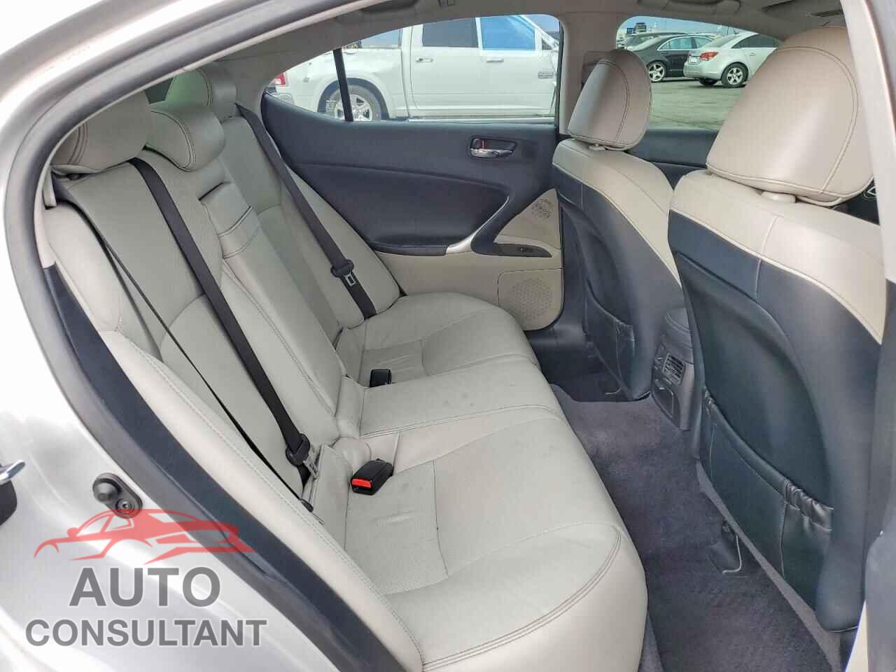 LEXUS IS 2012 - JTHBF5C2XC5169580