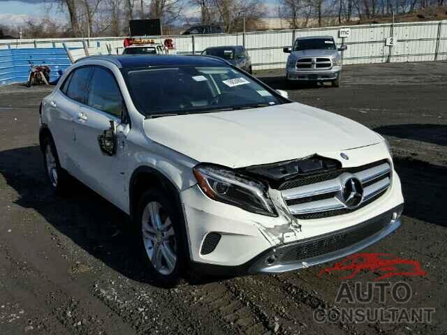 MERCEDES-BENZ GLK250 2015 - WDCTG4GB6FJ106103