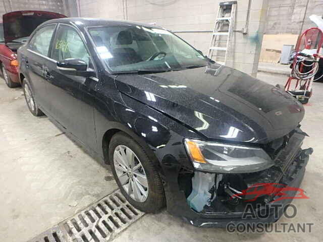 VOLKSWAGEN JETTA 2015 - 3VWD07AJ4FM347318