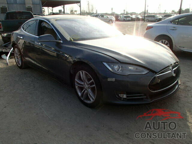 TESLA TESLA 2013 - 5YJSA1CN4DFP27135