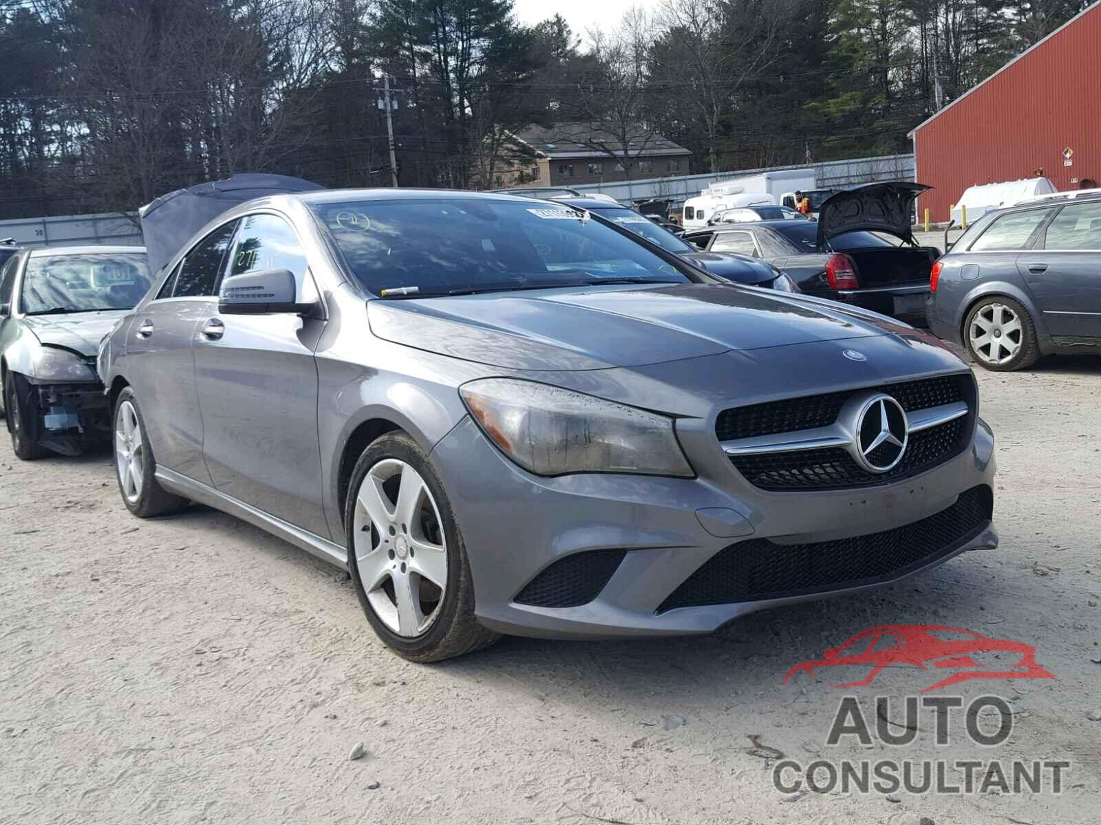 MERCEDES-BENZ CLA 250 2015 - WDDSJ4GB6FN176959