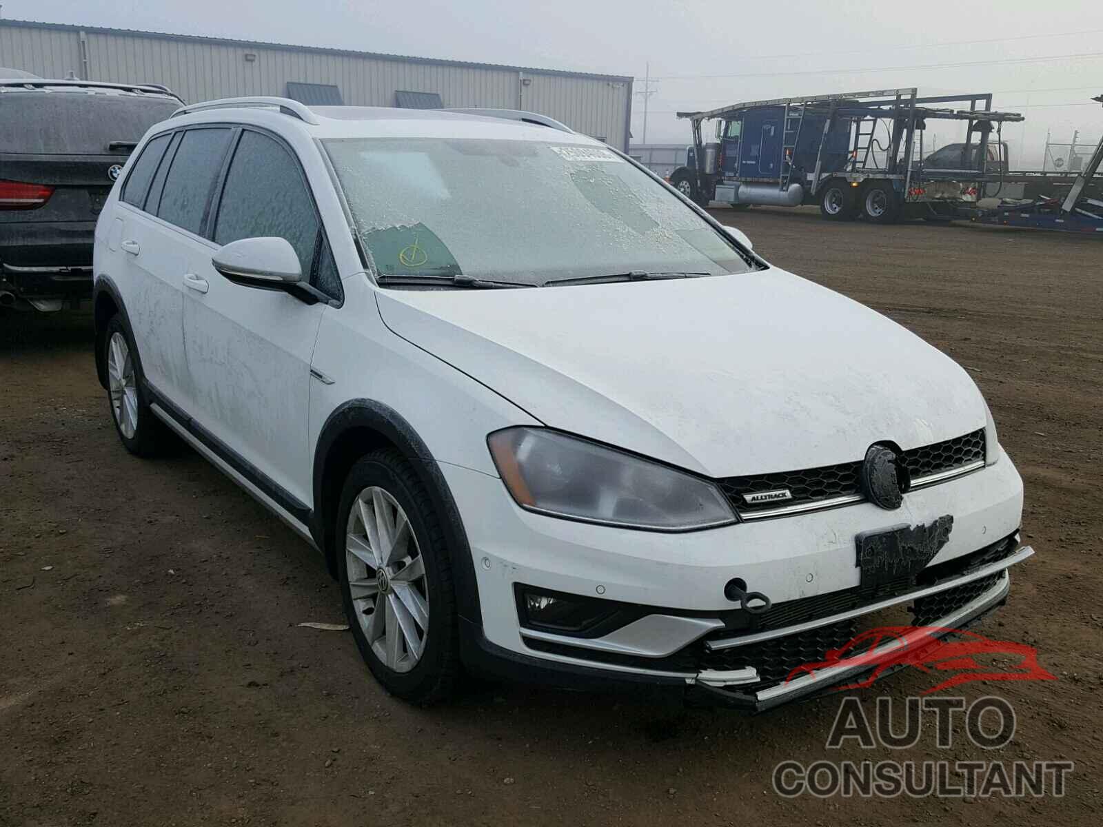 VOLKSWAGEN GOLF 2017 - 3VWM17AU6HM527636