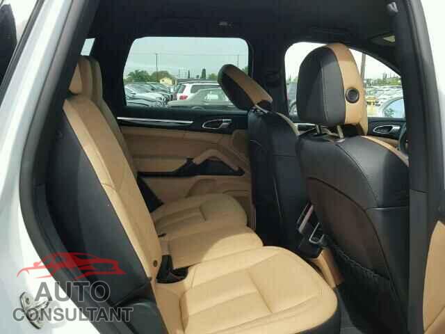PORSCHE CAYENNE 2016 - WP1AA2A2XGLA04495