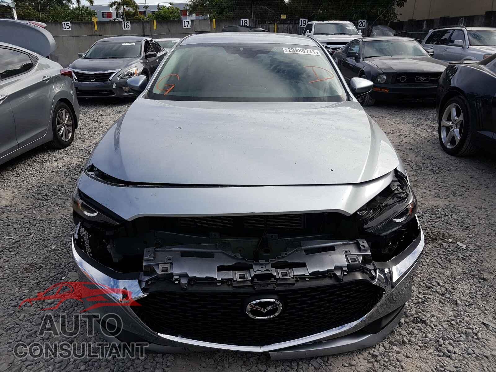 MAZDA 3 2019 - 3MZBPABL4KM111276