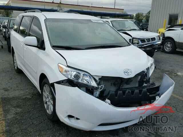 TOYOTA SIENNA 2015 - 5TDJK3DC7FS113776