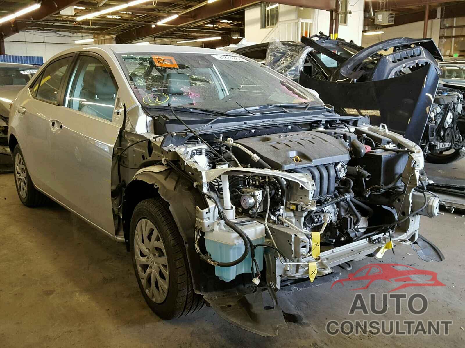 TOYOTA COROLLA 2017 - 2T1BURHEXHC811016