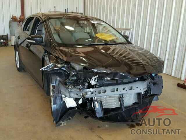 FORD FOCUS 2015 - 1FADP3F28FL280867