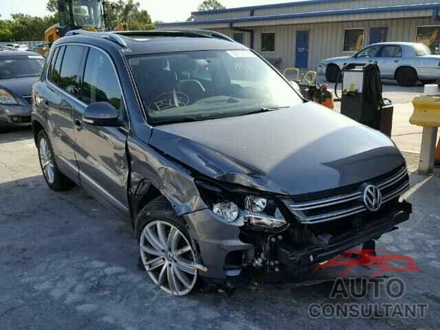 VOLKSWAGEN TIGUAN 2015 - WVGAV7AX5FW511070