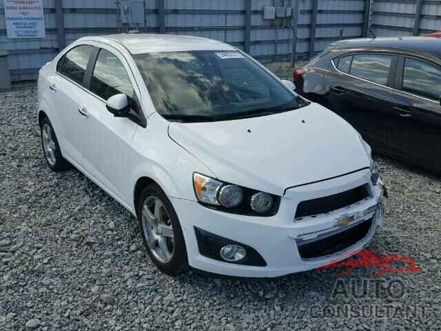 CHEVROLET SONIC 2016 - 1G1JE5SB1G4151510