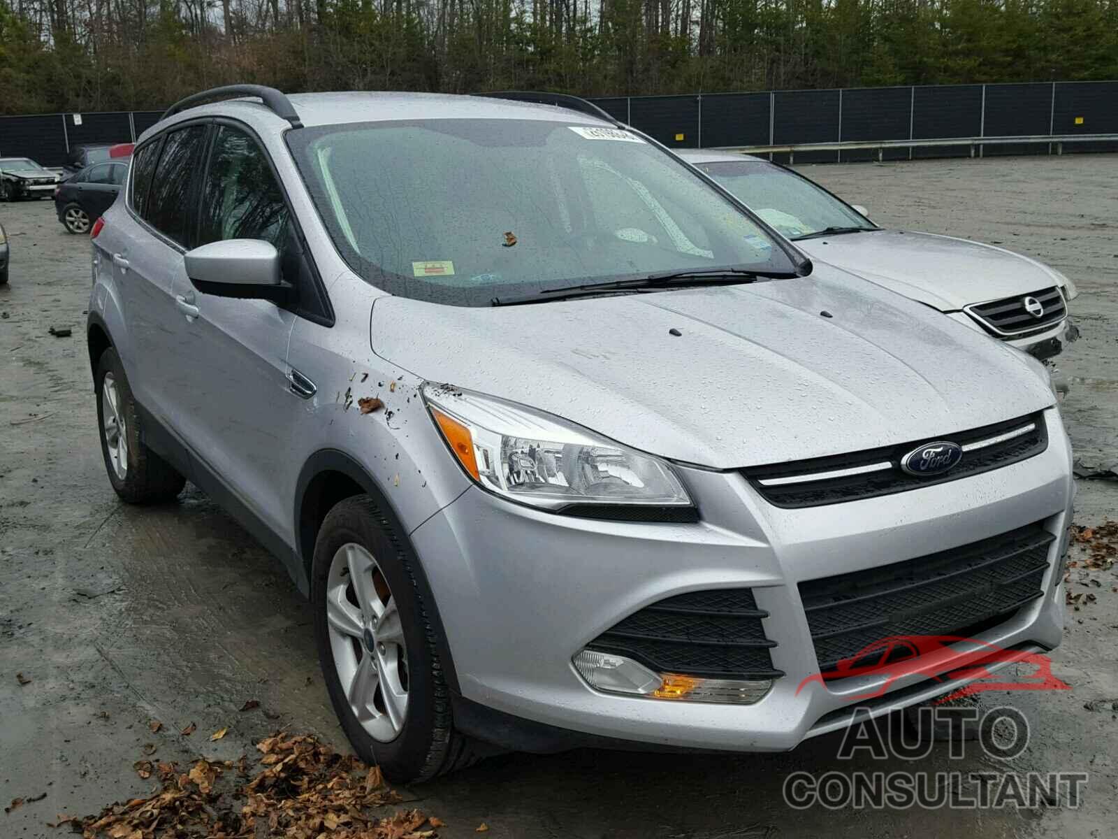 FORD ESCAPE 2015 - 1FMCU9G9XFUC06434