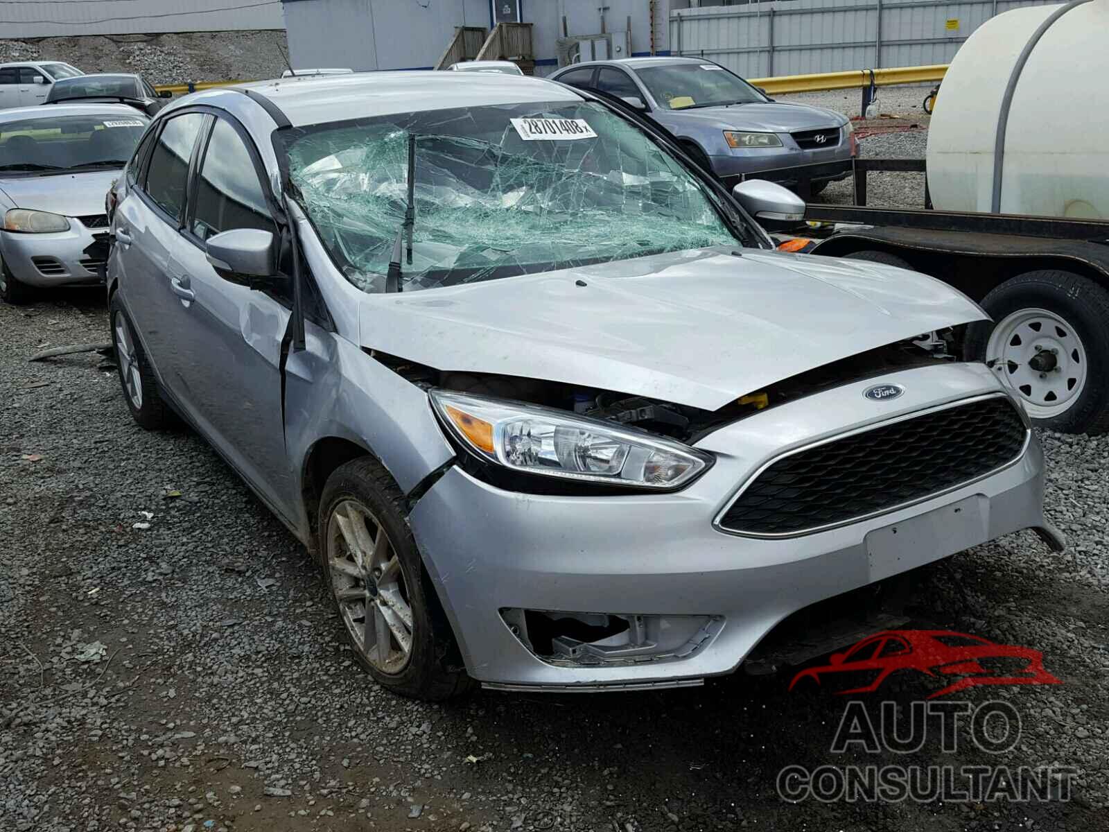 FORD FOCUS 2015 - 1FADP3F29FL243326