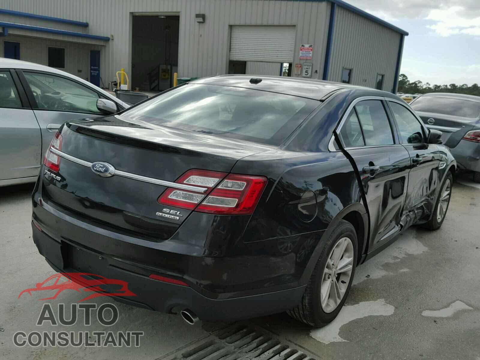 FORD TAURUS 2015 - 1FAHP2E83FG133933