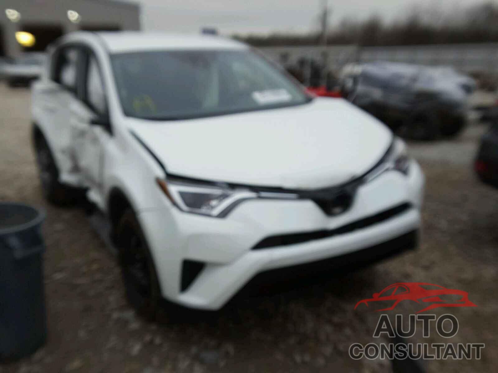 TOYOTA RAV4 2017 - JTMZFREV1HJ720394