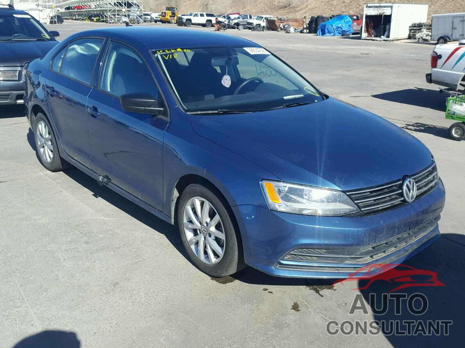 VOLKSWAGEN JETTA 2015 - 3VWD17AJ7FM210418