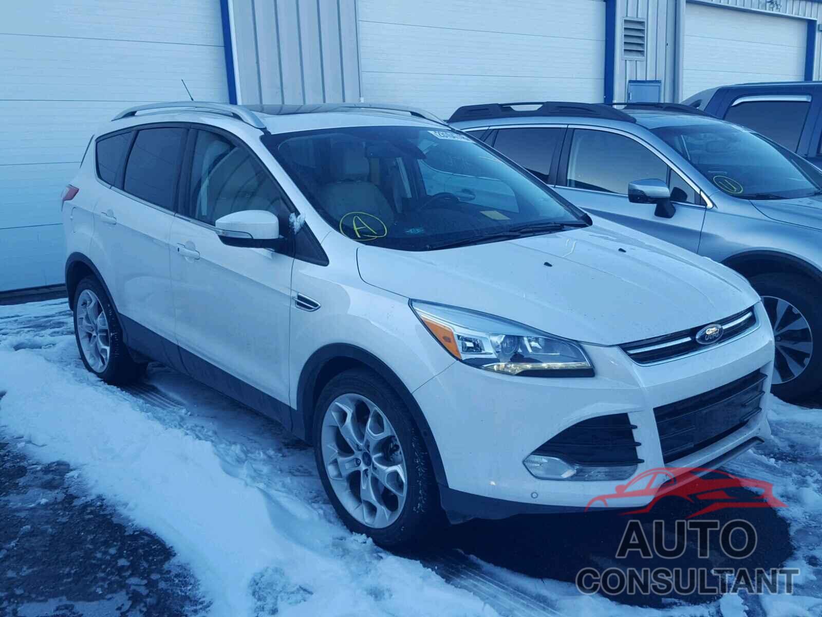 FORD ESCAPE 2015 - 1FMCU9JX1FUA08414